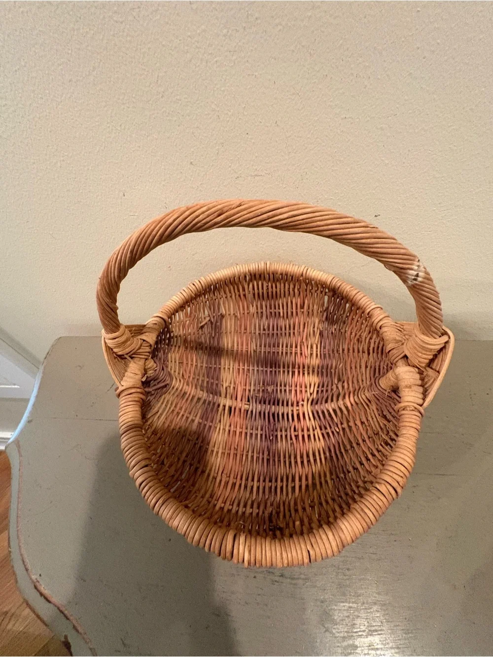 VTG Small Woven Egg Buttocks Basket With Handle